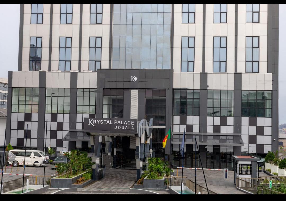 KRYSTAL PALACE DOUALA